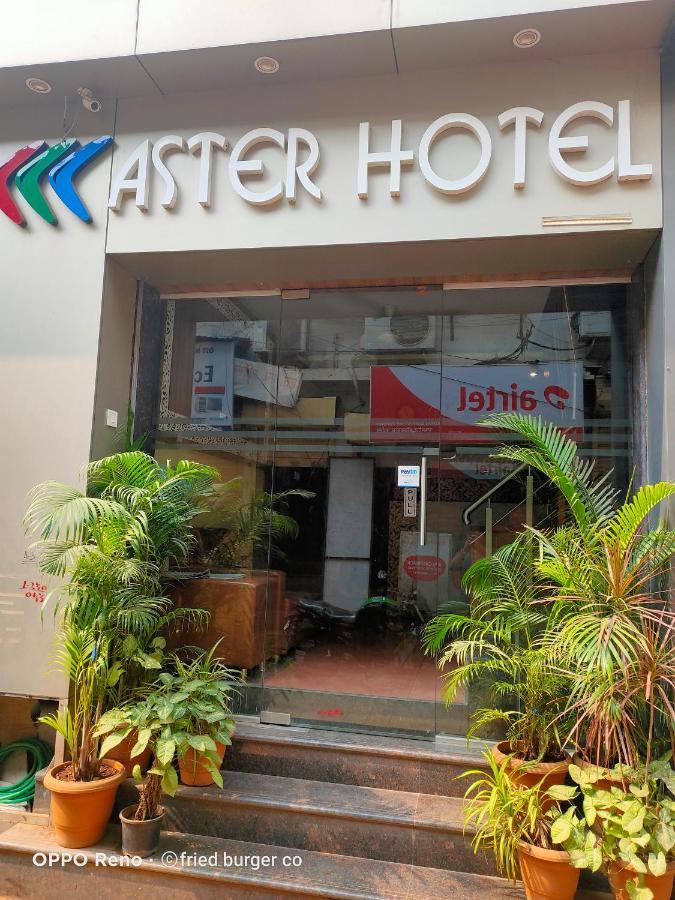Aster Hotel Near Mumbai Airport Exterior foto