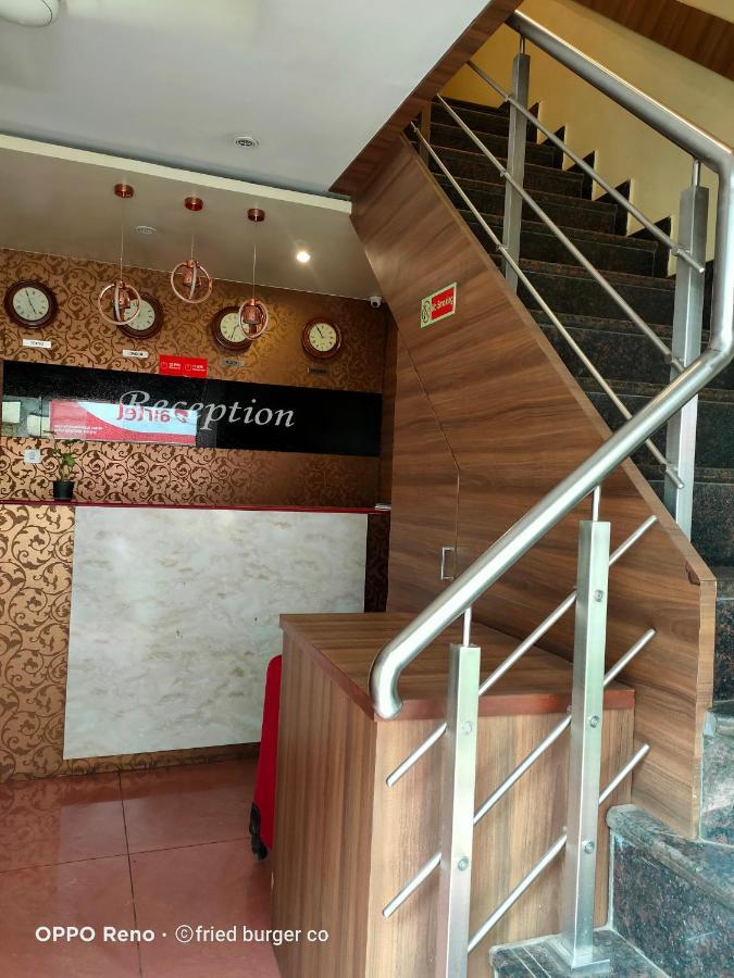 Aster Hotel Near Mumbai Airport Exterior foto